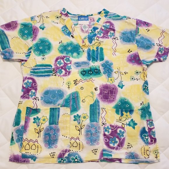 Crest Tops - Crest Medium Scrub Top- Floral Pattern